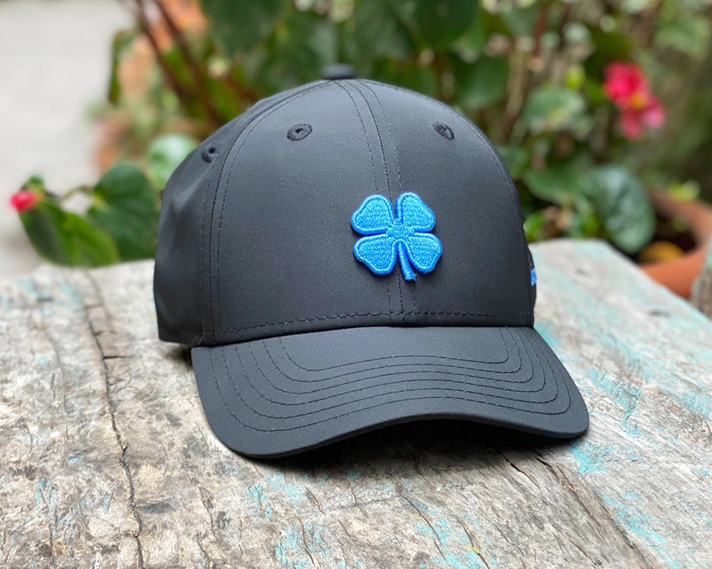 Black Clover Negro Trébol Azul Cielo