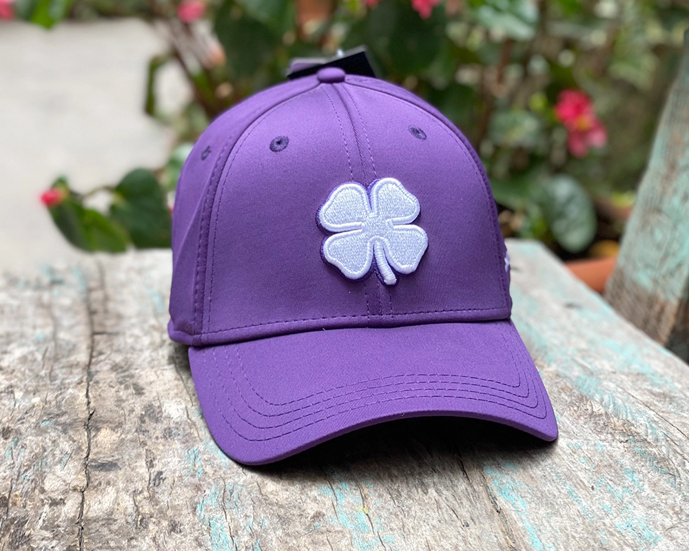 Black Clover Morada Trébol Blanco